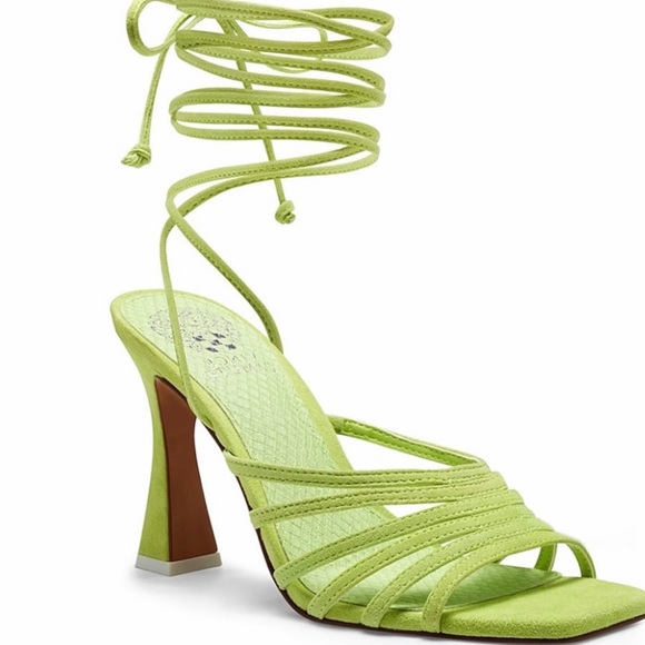 VINCE CAMUTO ROSELIAN STRAPPY ๐ก SANDALS ๐ก - Picture 4 of 4